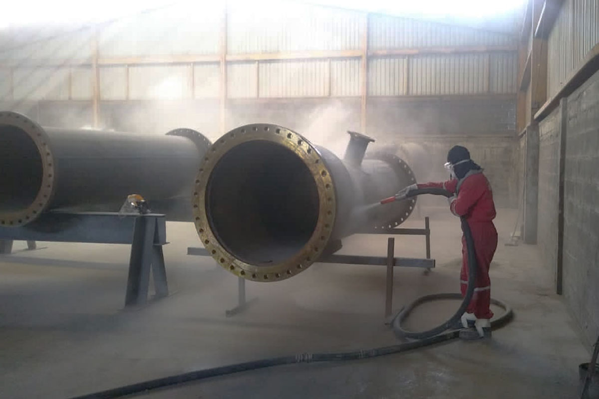 Pintura y cubierta de tuberia para instalaciones industriales